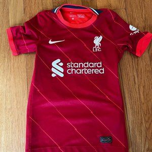 Liverpool Football Club Number 11 Jersey YOUTH size small (128-137 cm)